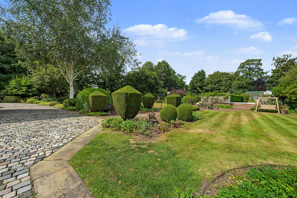 Grape Lane Croston